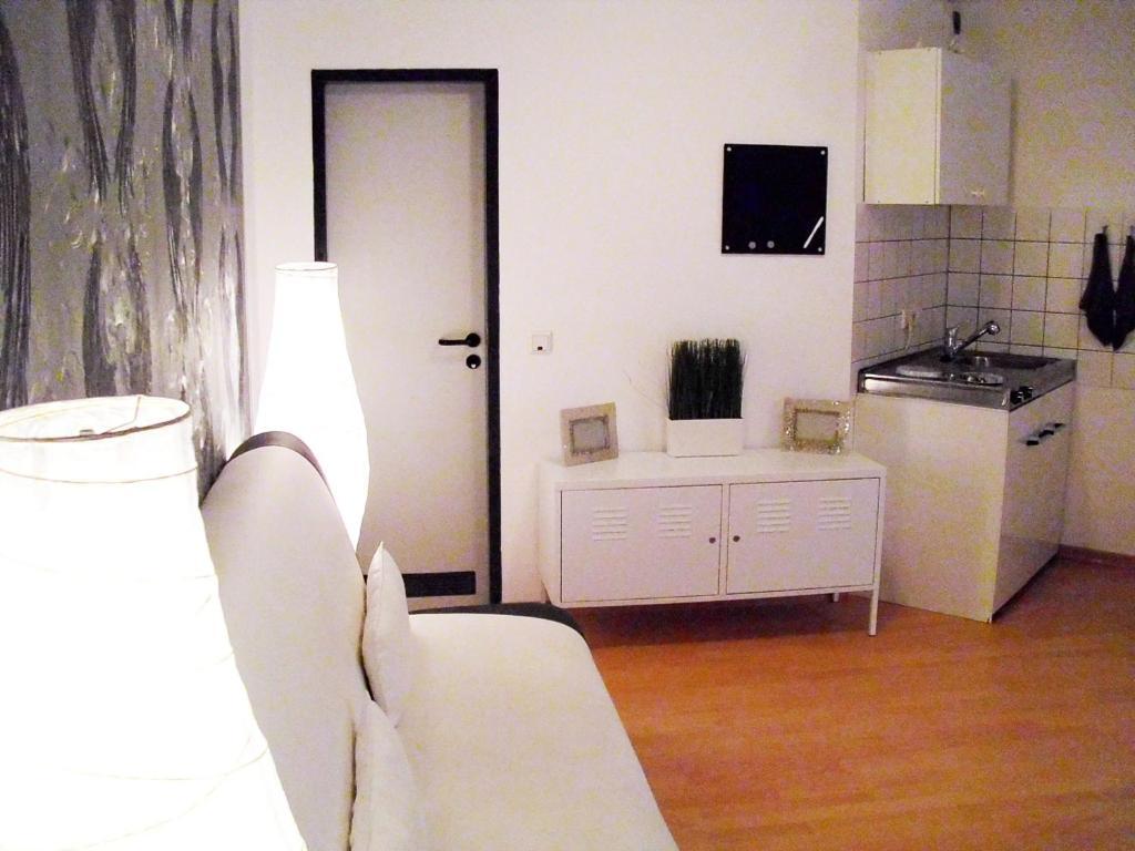 Apartment Cologne City Exterior photo